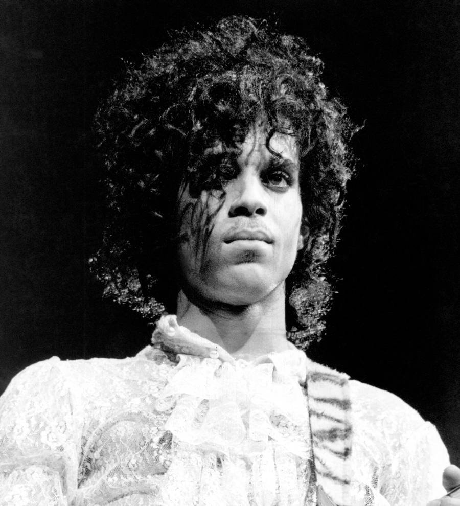 Tributes pour in for Prince