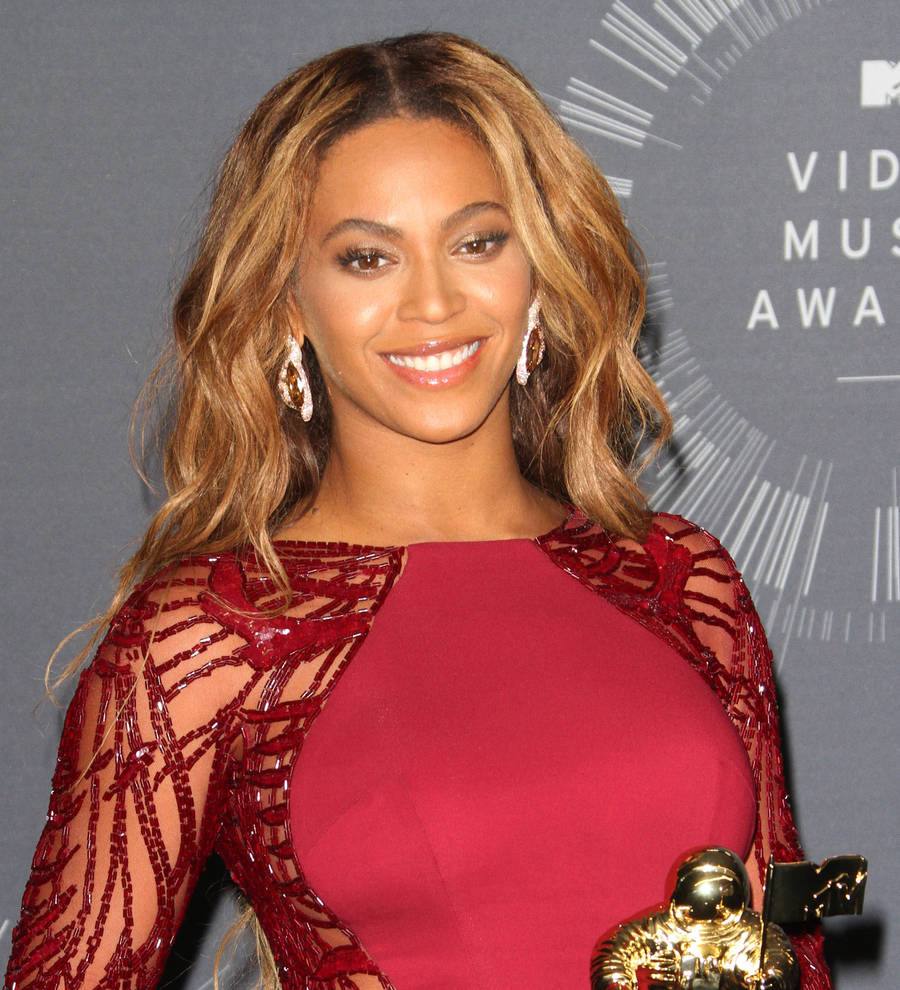 Beyonce drops new album as she debuts TV special