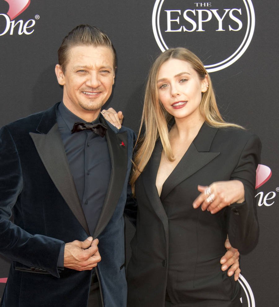 Jeremy Renner not happy with co-star's Grumpy Cat comparison