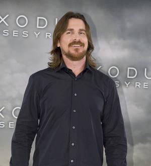 Christian Bale apologizes to Clooney