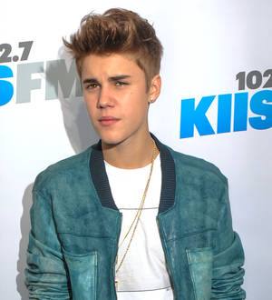 Justin Bieber to be roasted by Snoop Dogg and Martha Stewart
