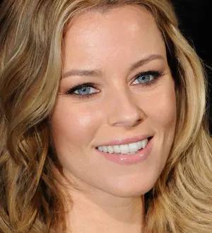 Elizabeth Banks: 'Extras collapsed on Hunger Games set'