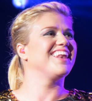 Kelly Clarkson has a new family member