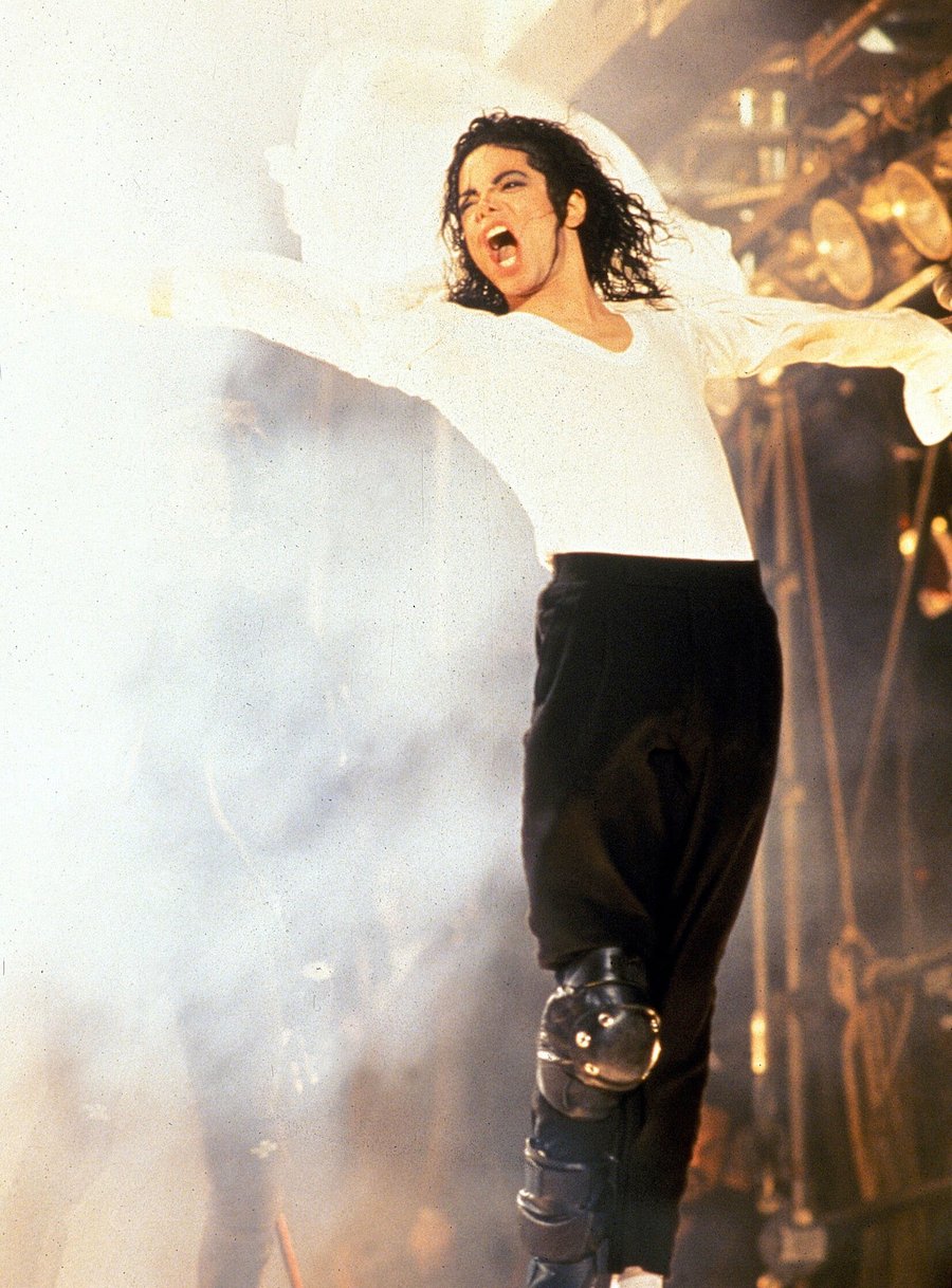 SUNDAY MUSIC VIDS: Michael Jackson