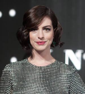 Anne Hathaway to play fighter pilot in one-woman play