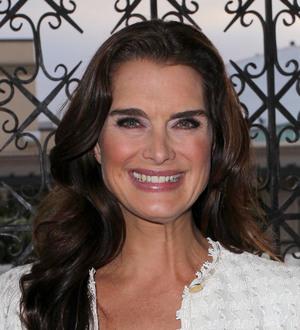 Brooke Shields' representative dismisses smoking photo