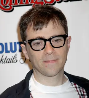 Weezer to Release Album of Rare Tracks