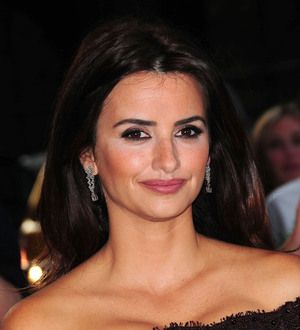 Penelope Cruz loves housewife role