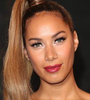 Sick Leona Lewis struggles through TV performance
