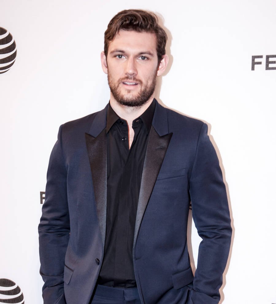 Alex Pettyfer set to make directorial debut with murder mystery