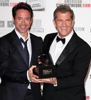 Downey, Jr. asks Hollywood to 'forgive' Gibson