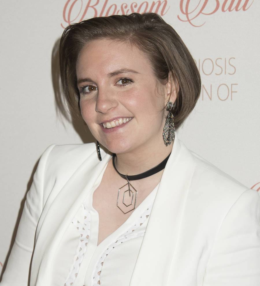 Lena Dunham celebrates 30th with flowers from beau