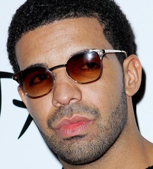 Drake debuts new Aaliyah track online and live