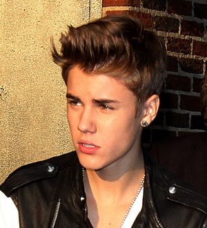 Speeding Bieber reported by 10 drivers