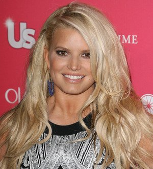 Short Jessica Simpson reveals toilet troubles