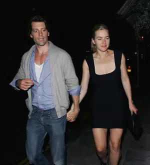 Kate Winslet 'meets Dowler's family'