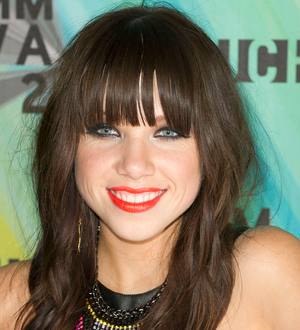 Carly Rae Jepsen cherishes note from John Mayer