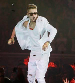 Justin Bieber bans Selena Gomez music from photoshoot set