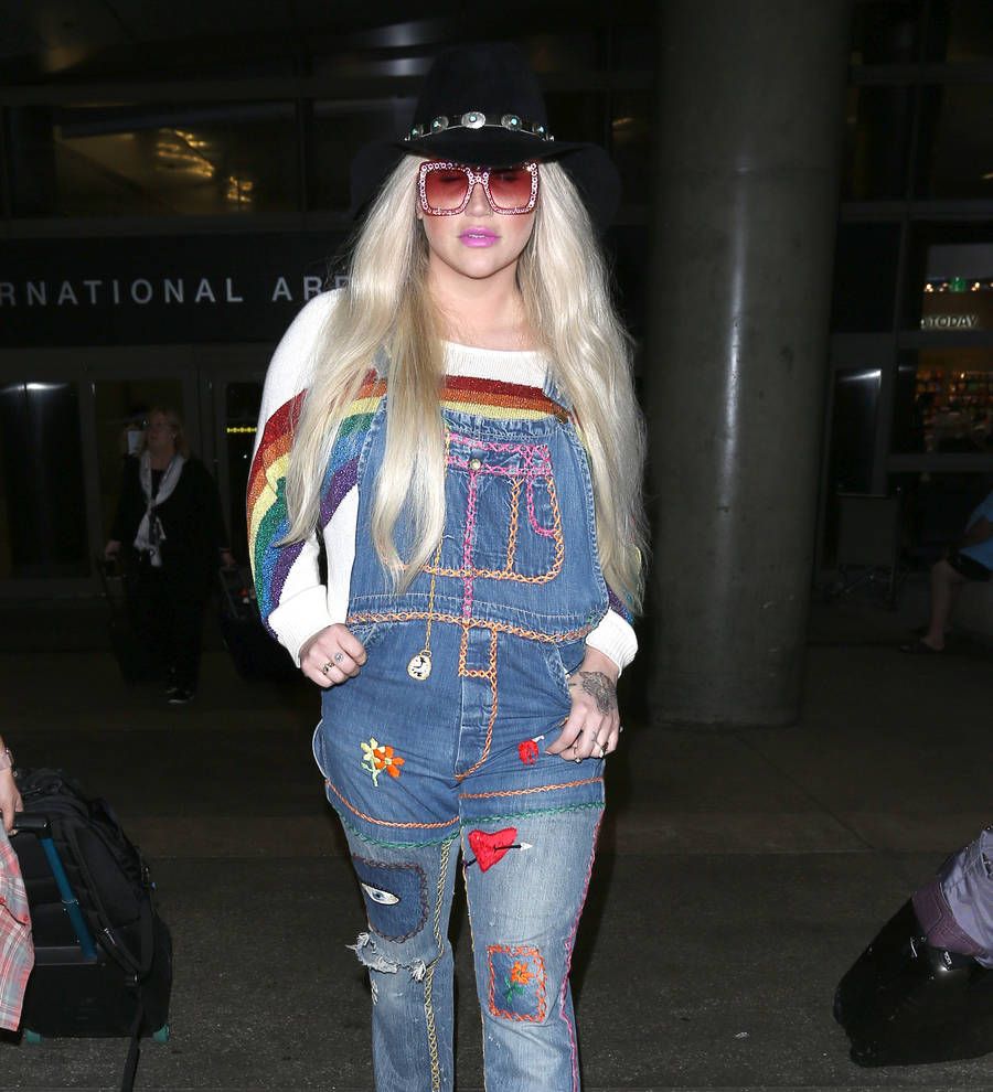 Kesha lost for her words as album debuts at number one
