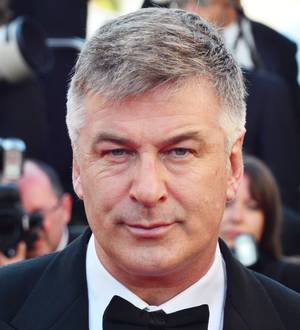 Alec Baldwin apologizes over gay slurs