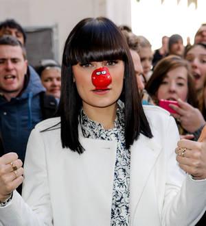 Jessie J shaves her head on TV