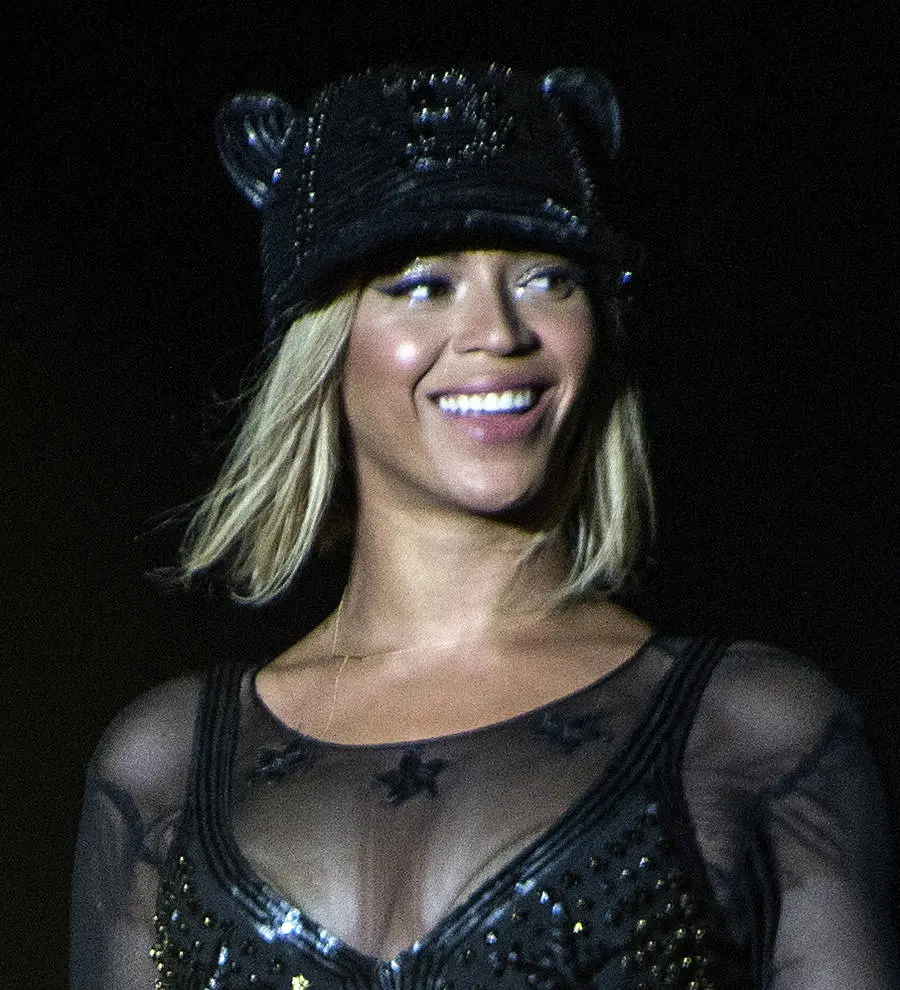Beyonce teams with charities on upcoming tour