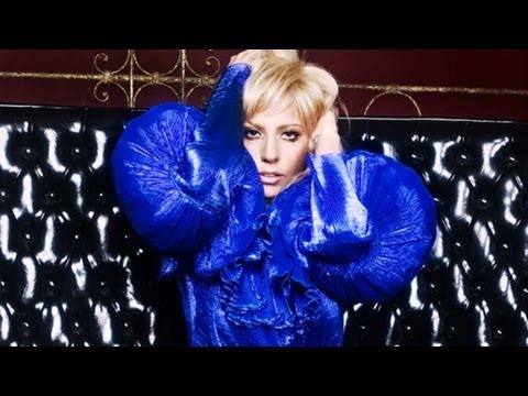 How Lady Gaga & Scarlett Johansson Own the Red Carpet