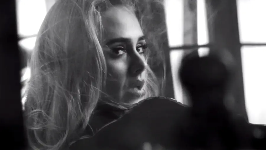 Adele Doesn't Miss a Step With First Single In 6 Years!