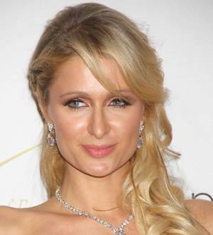 Paris Hilton visits kids in hospital