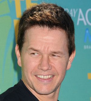 Wahlberg brothers open burger diner