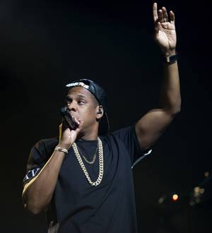Jay Z invites fan hoping to get record deal on stage