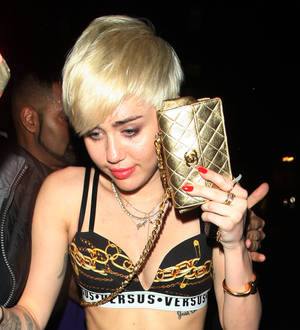 Miley Cyrus wins restraining order against fan