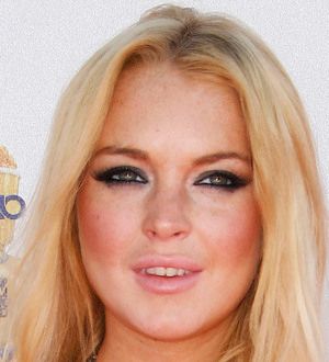 Lindsay Lohan's Dad Hopeful for Star's Future After Jamie Lee Curtis Encounter