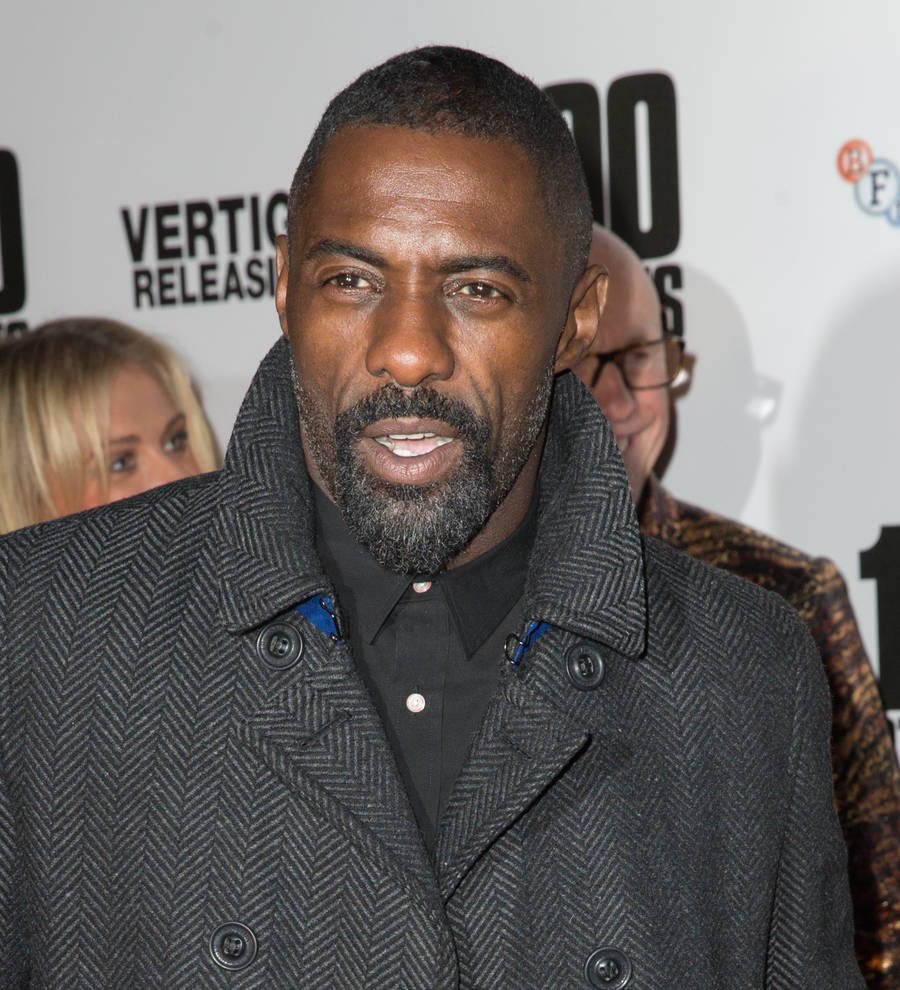 Idris Elba gets Valentines dating advice from kids