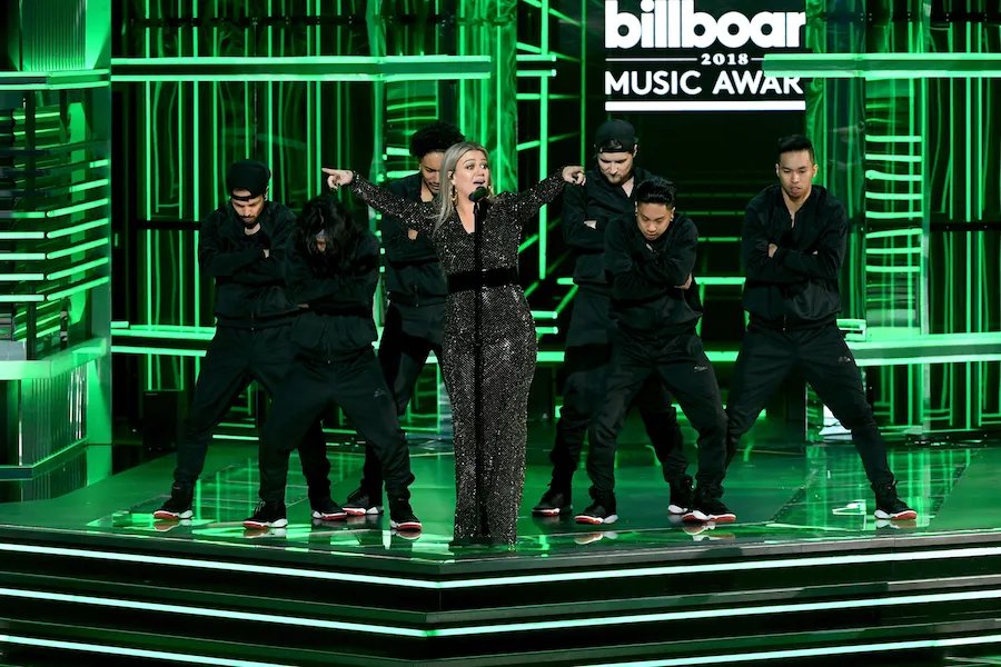 Billboard Music Awards: Hottest Performances & Fiercest Fashions!