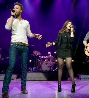 Lady Antebellum land holiday album