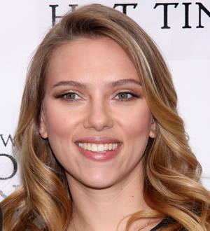 Scarlett Johansson tones down sexy Broadway role
