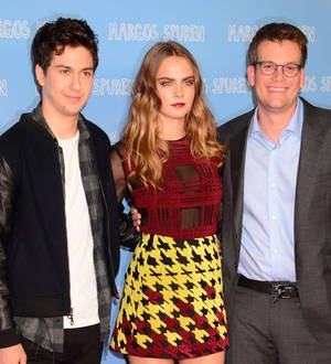 Paper Towns author defends Cara Delevingne