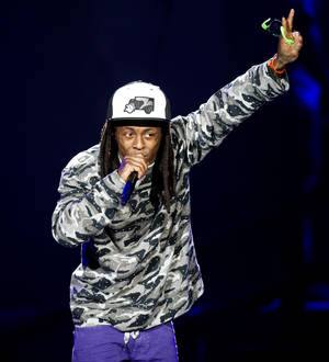 Lil Wayne sued over outstanding special effects bill