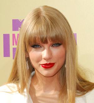 Taylor Swift to unveil song dedicated to cancer kid at charity telethon