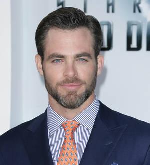 Chris Pine gets dating tips from his mum