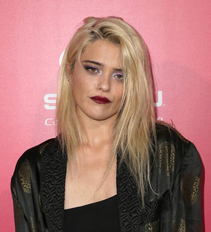Sky Ferreira cites illness as reason for music release delays