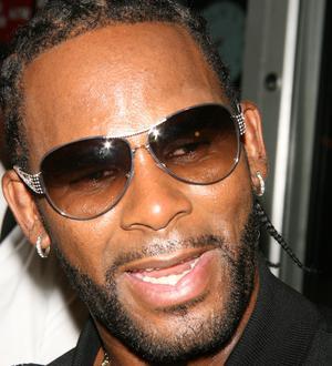 R. Kelly's tax woes worsen