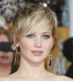 Jennifer Lawrence receives apology from magazine over false story