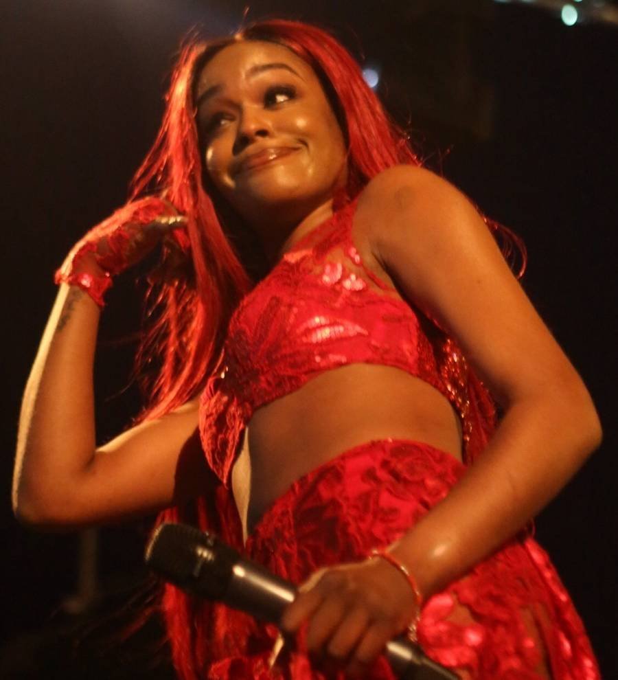 Azealia Banks files police report against Russell Crowe