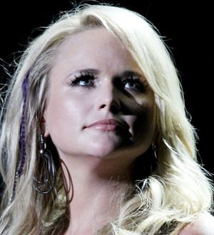 Miranda Lambert forms all-girl group