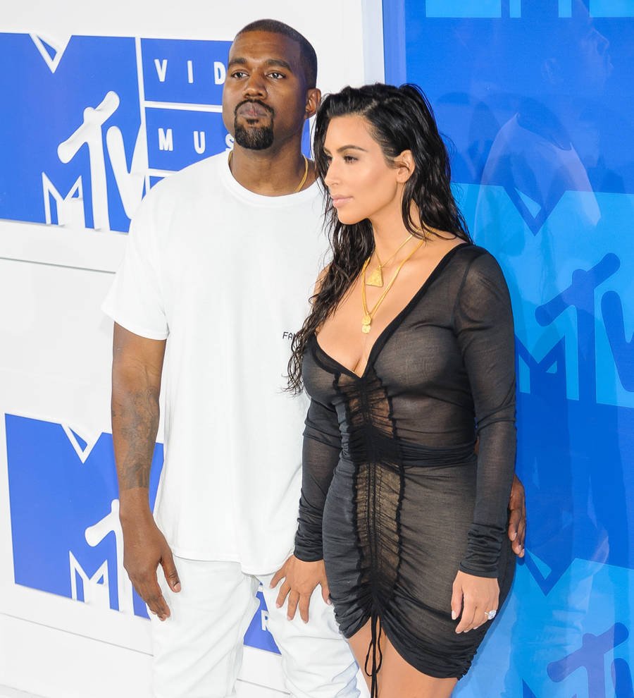 Kim Kardashian boosts campaign to get Kanye on Super Bowl stage