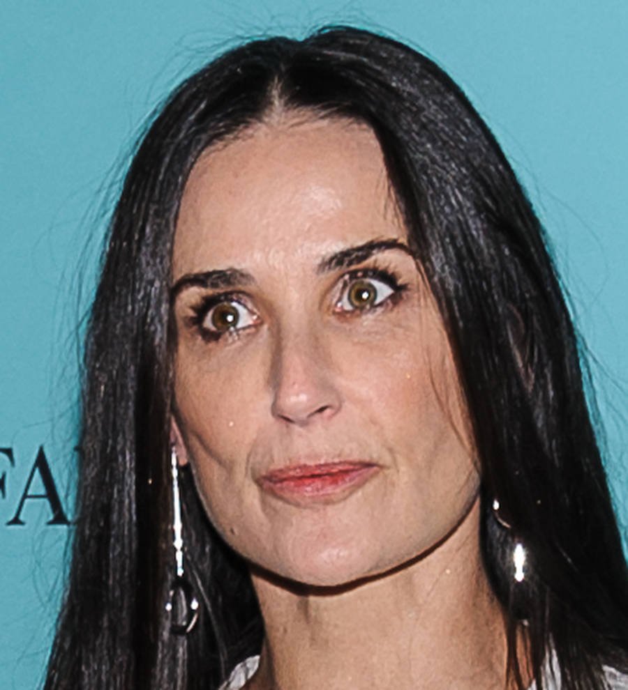 Demi Moore sued over swimming pool death