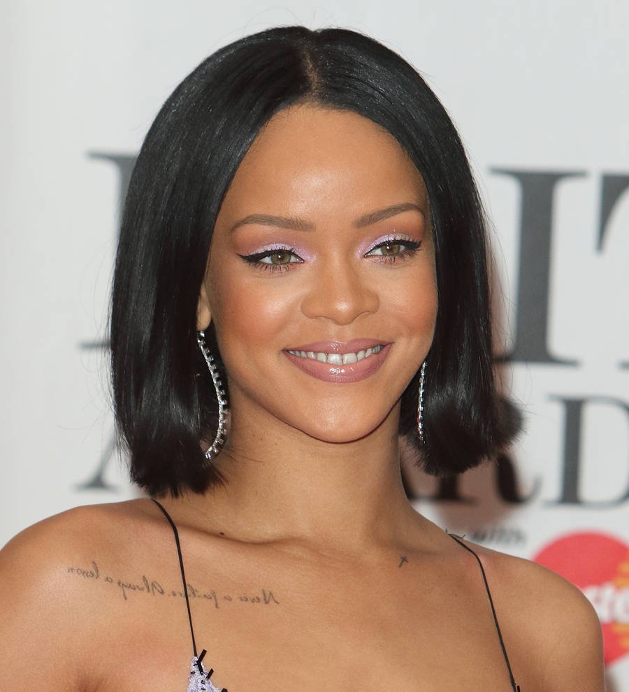 Rihanna two weeks away from tying the Beatles' chart record