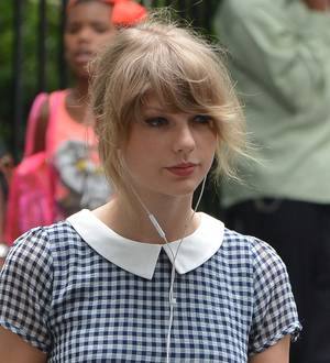 Taylor Swift and Lorde collaborate in the kitchen